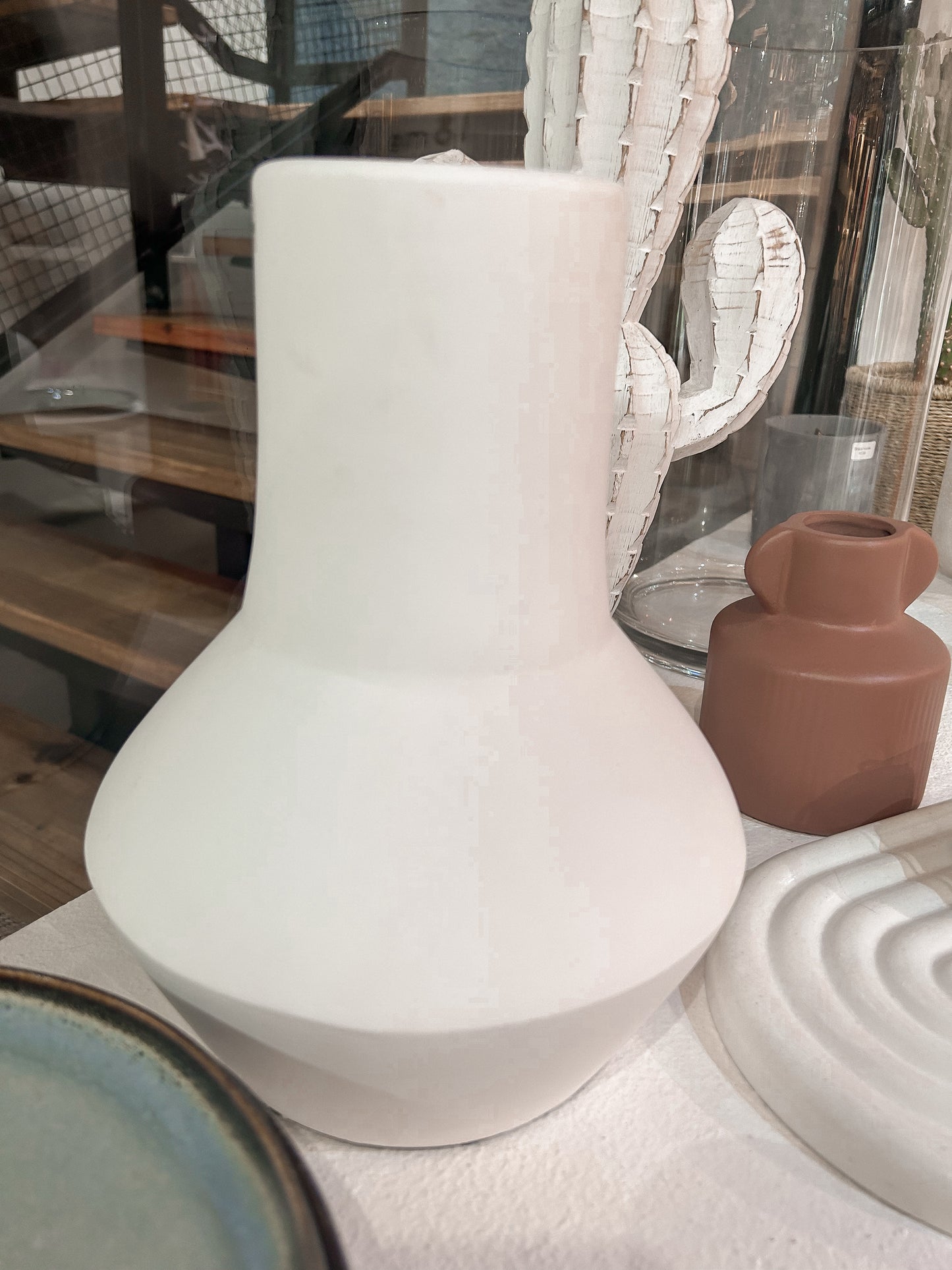 Nadara Ceramic Vase